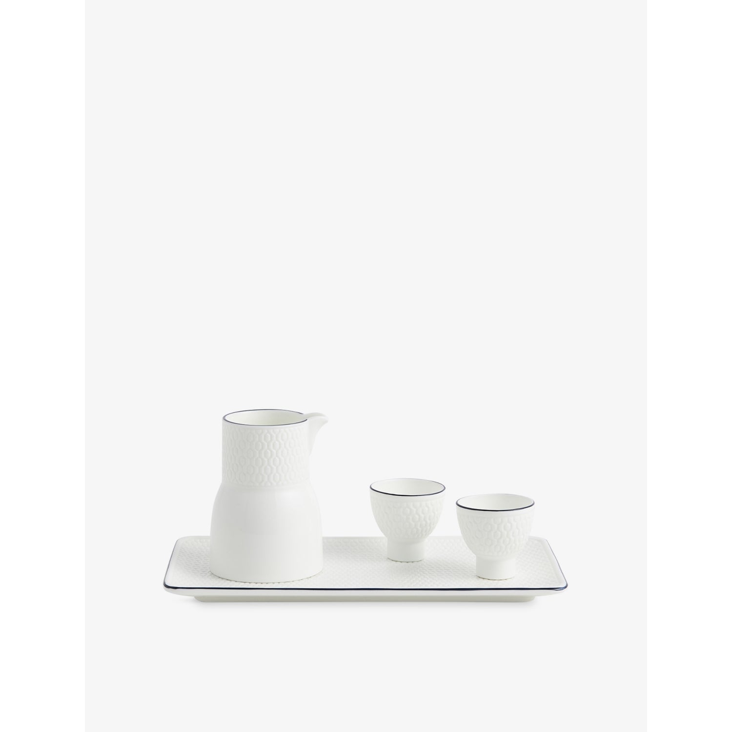 Wedgwood Gio bone china baijiu set and tray, UK version