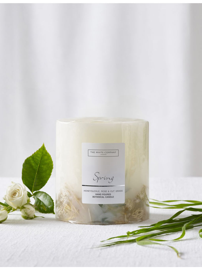 The White Company spring scented botanical candle 725g - British product
