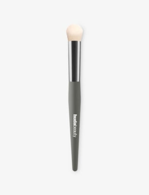 Huda Beauty undereye buff brush, angled edge and domed tip (British brand)