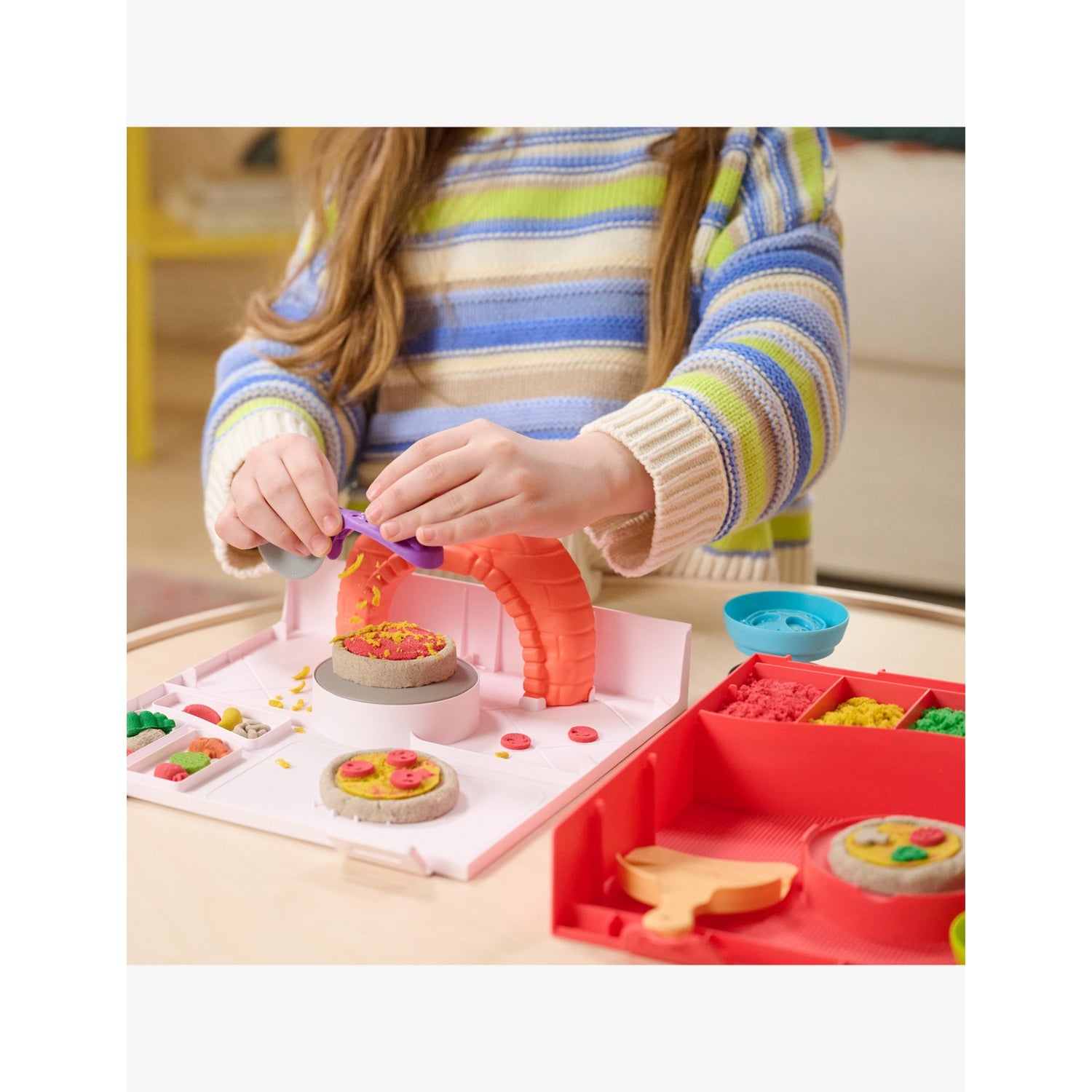 Kinetic Sand Squish Pizza playset with tools, imported from the UK