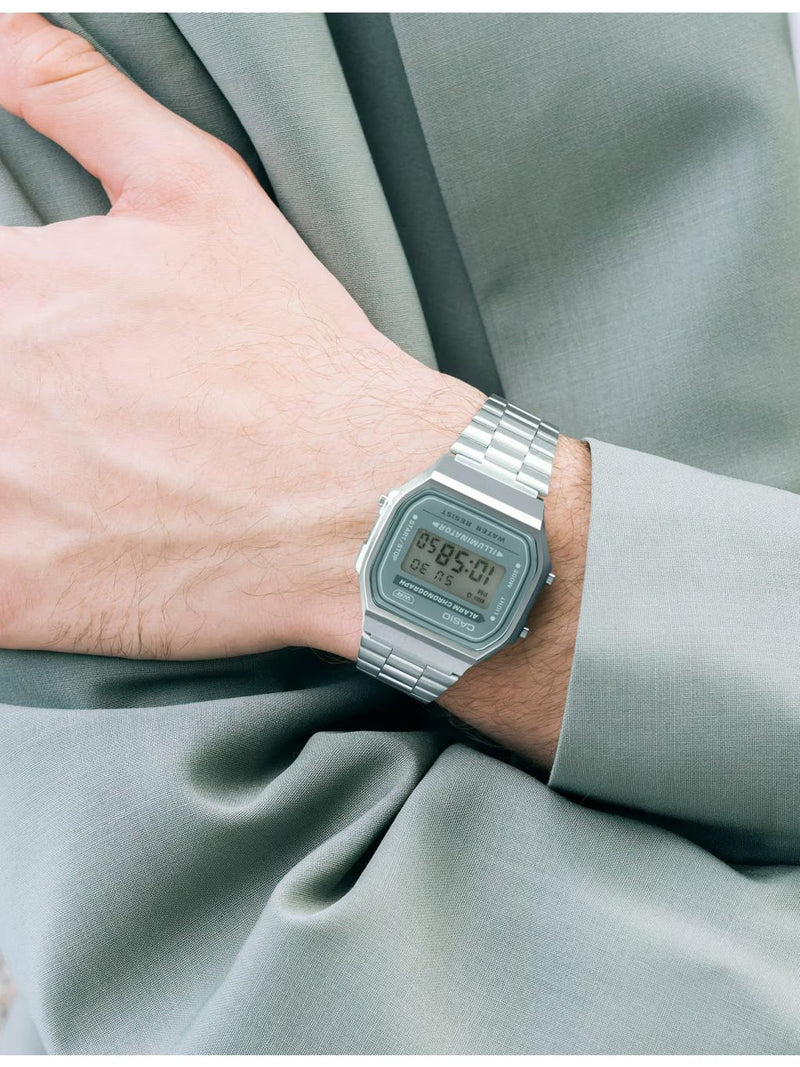 Casio A168WA-3AYES vintage quartz watch (British brand)
