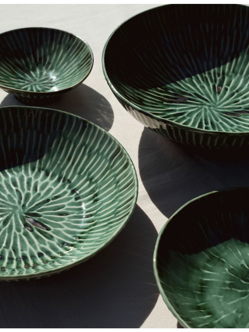 Serax stoneware salad bowl Verde Lanza 30cm, UK version