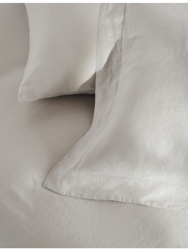 The White Company pure linen Oxford pillowcase (British brand)