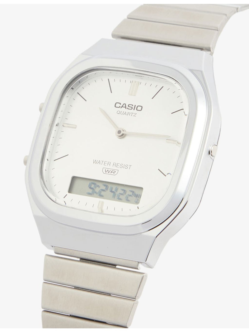 Casio vintage stainless steel quartz watch with silver dial (British brand)