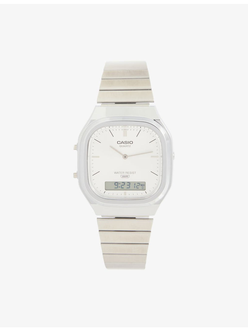 Casio vintage stainless steel quartz watch with silver dial (British brand)