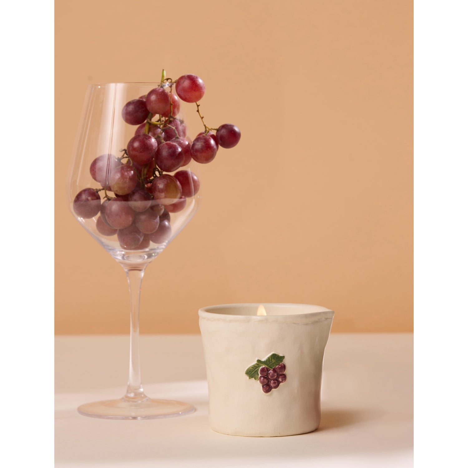 Paddywax Bordeaux Grape ceramic scented candle 226g - British product