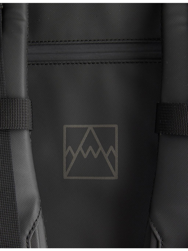 Stubble & Co The Kit woven backpack 40L, UK version
