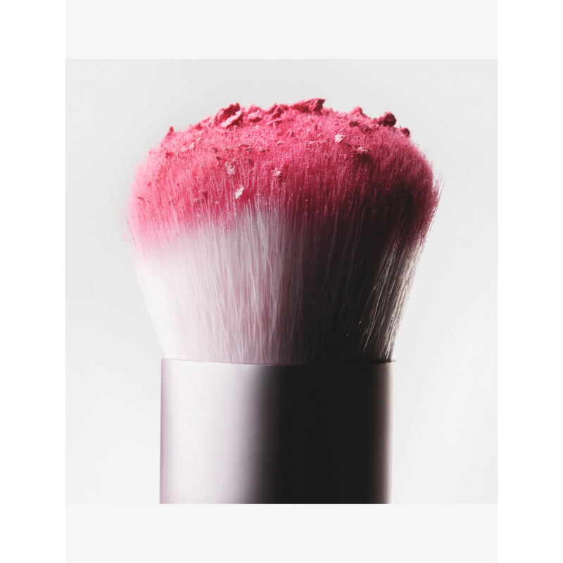 Kylie Cosmetics Blush Brush 04, imported from the UK