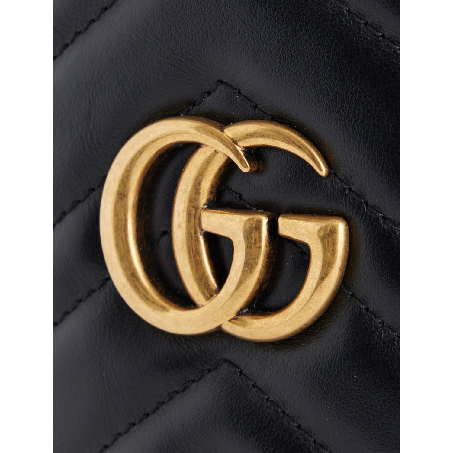 Gucci GG Marmont leather bucket bag, pre-loved (British brand)
