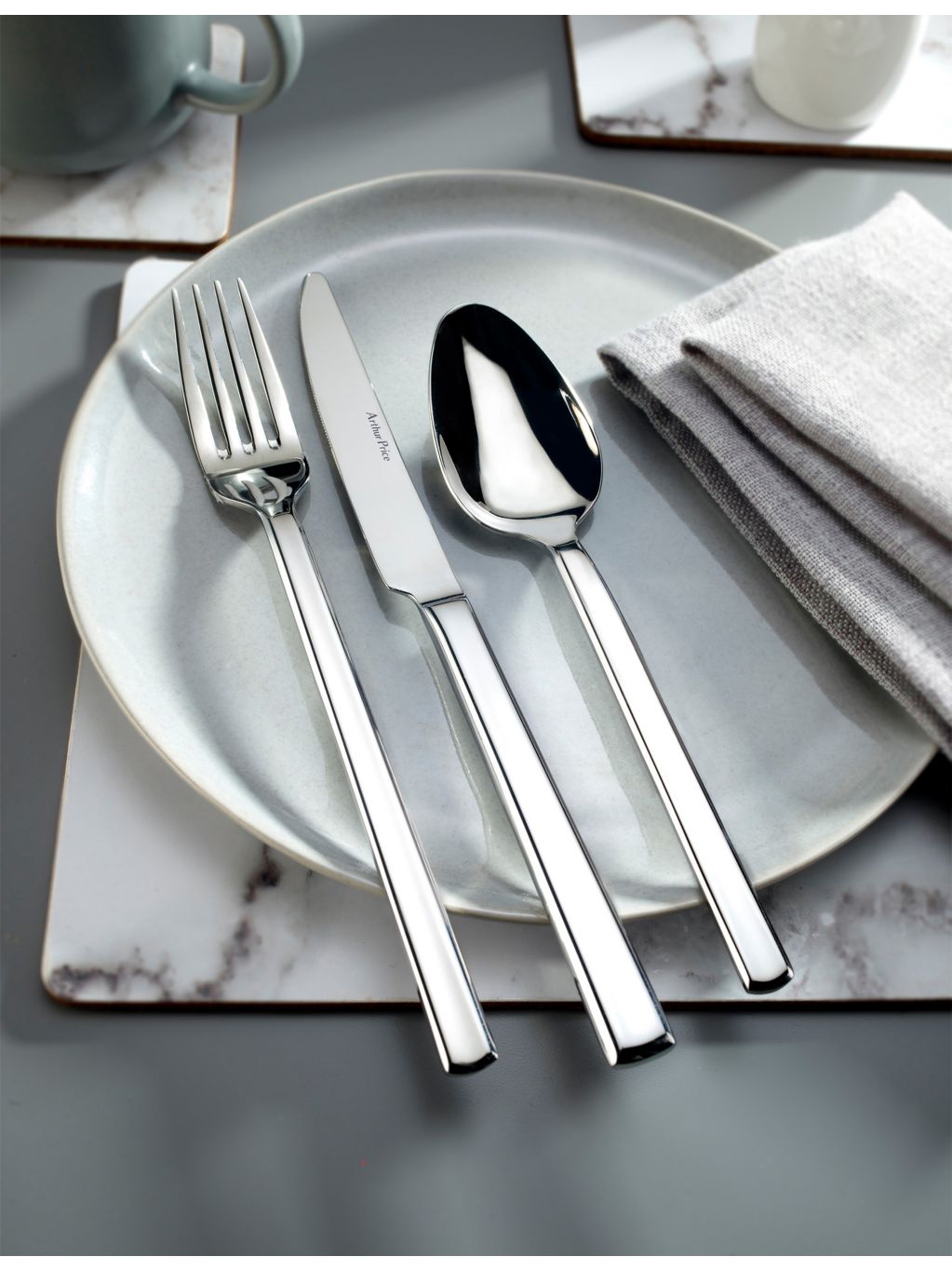 Arthur Price Everyday Classic Horizon 24-piece cutlery set, imported from the UK
