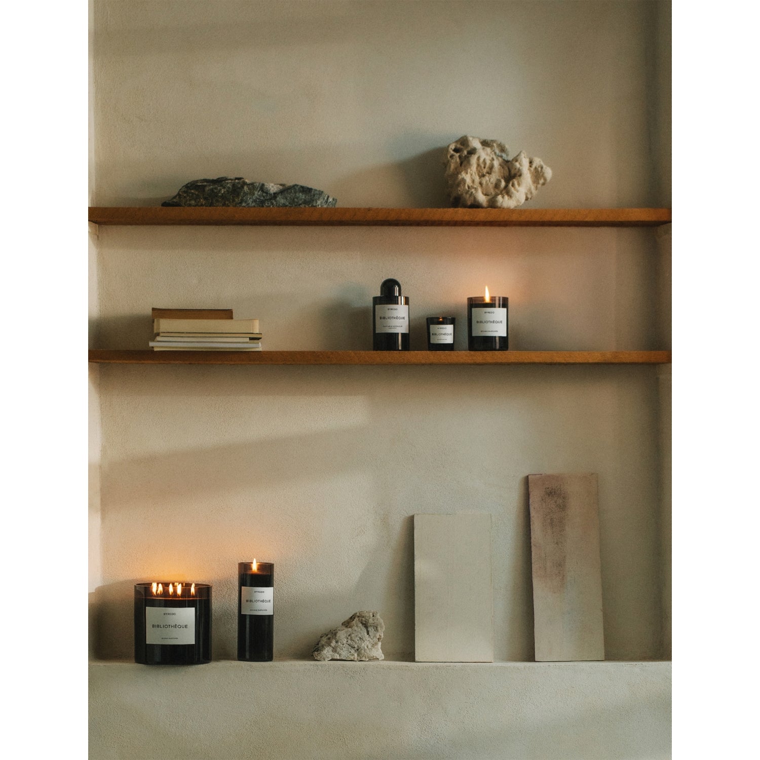 Byredo Bibliothèque scented candle 15kg, UK version