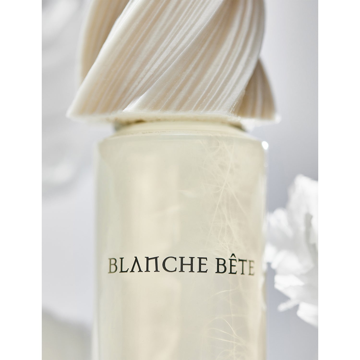 Liquides Imaginaires Blanche Bête Parfum 100ml (British brand)