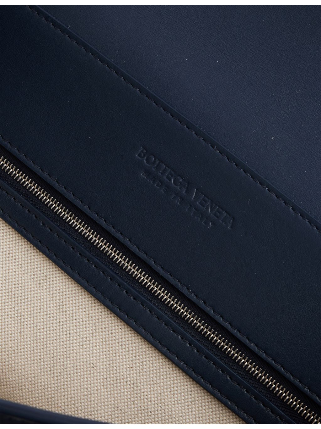 Bottega Veneta Italian suede messenger bag, UK version