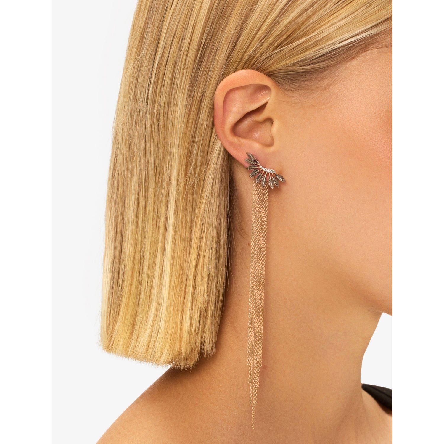 Kismet by Milka diamond stud earring with feather motif 0.06ct, UK version