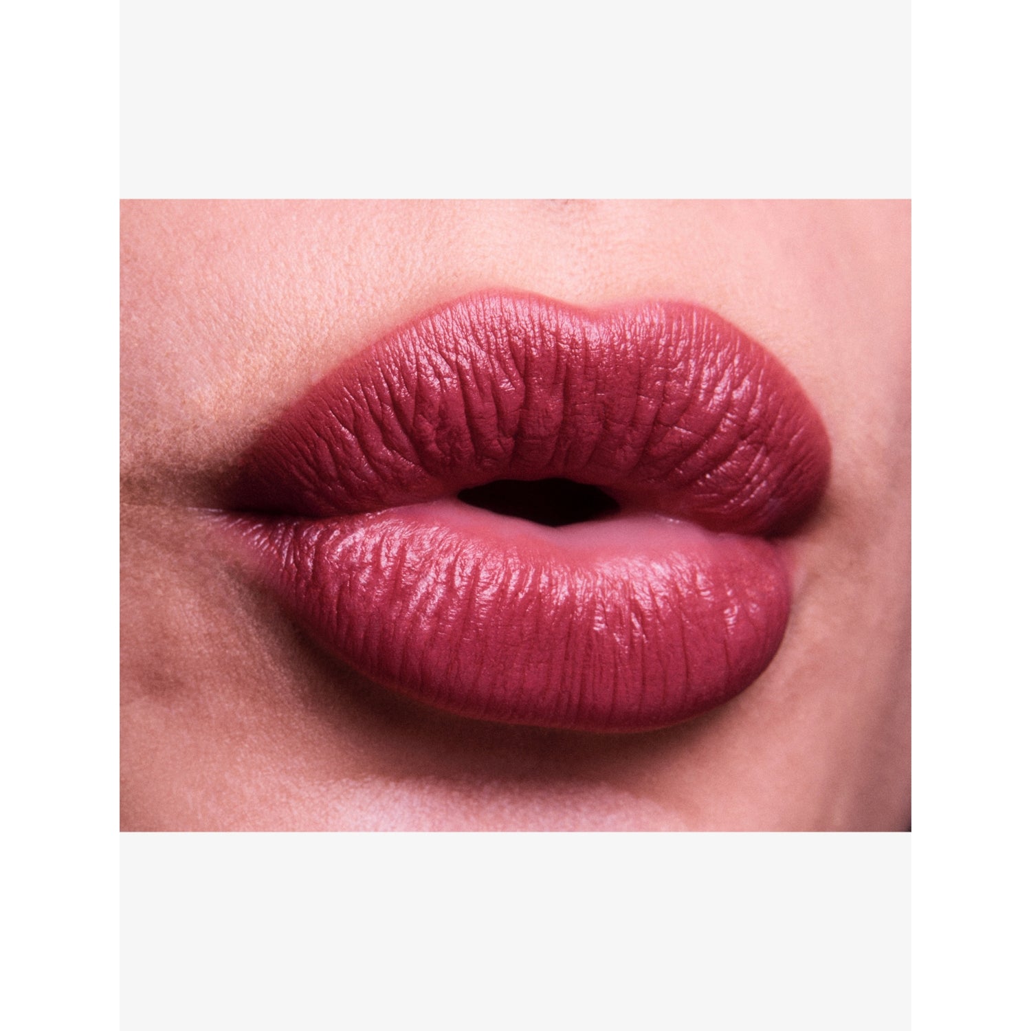 Fara Homidi Essential Lip Compact 3.7g, imported from the UK
