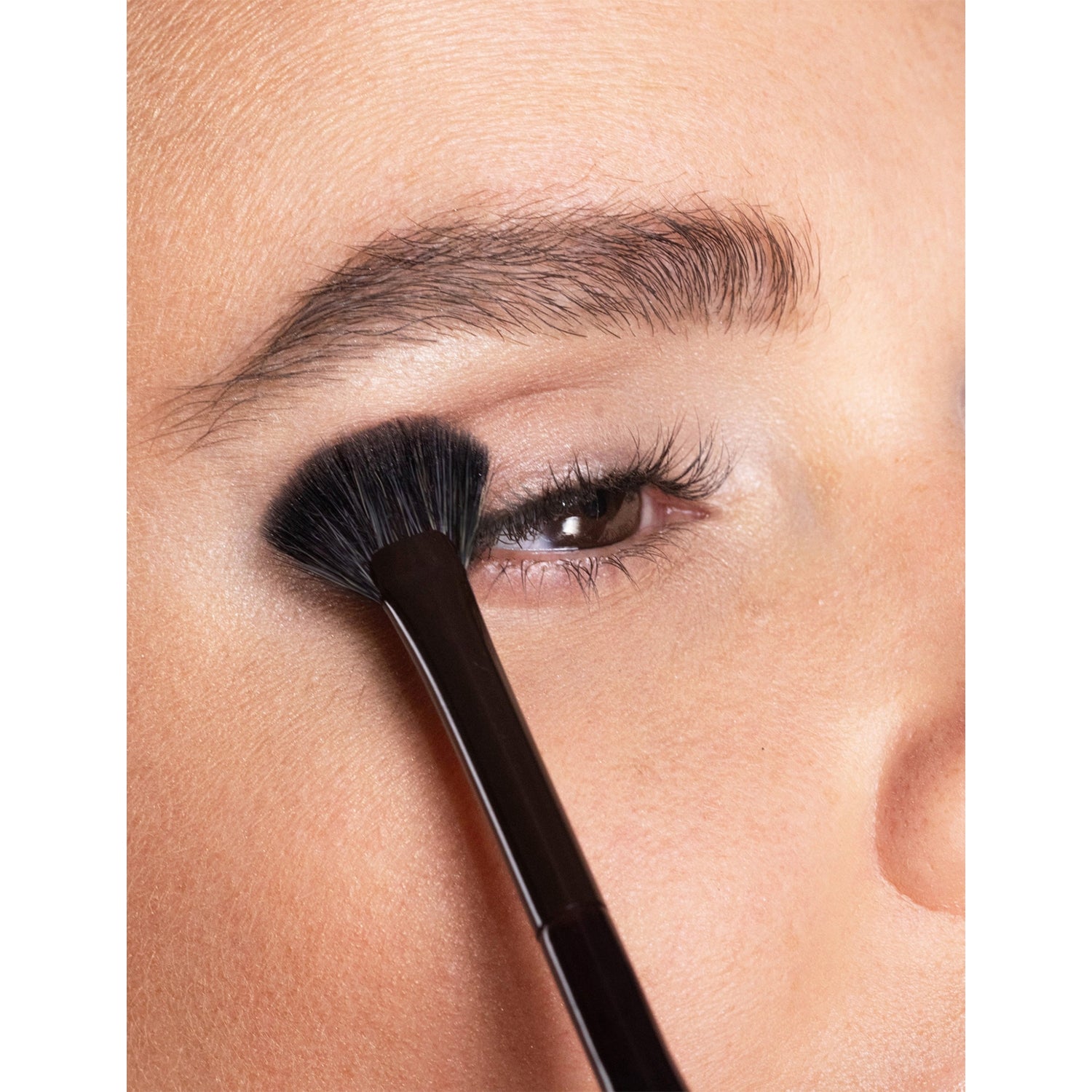 Trish McEvoy mini fan brush 6.5in, UK version