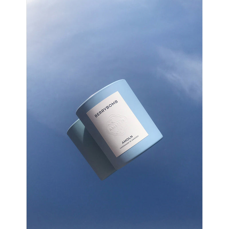 Amoln Berrybomb scented wax candle 270g, imported from the UK