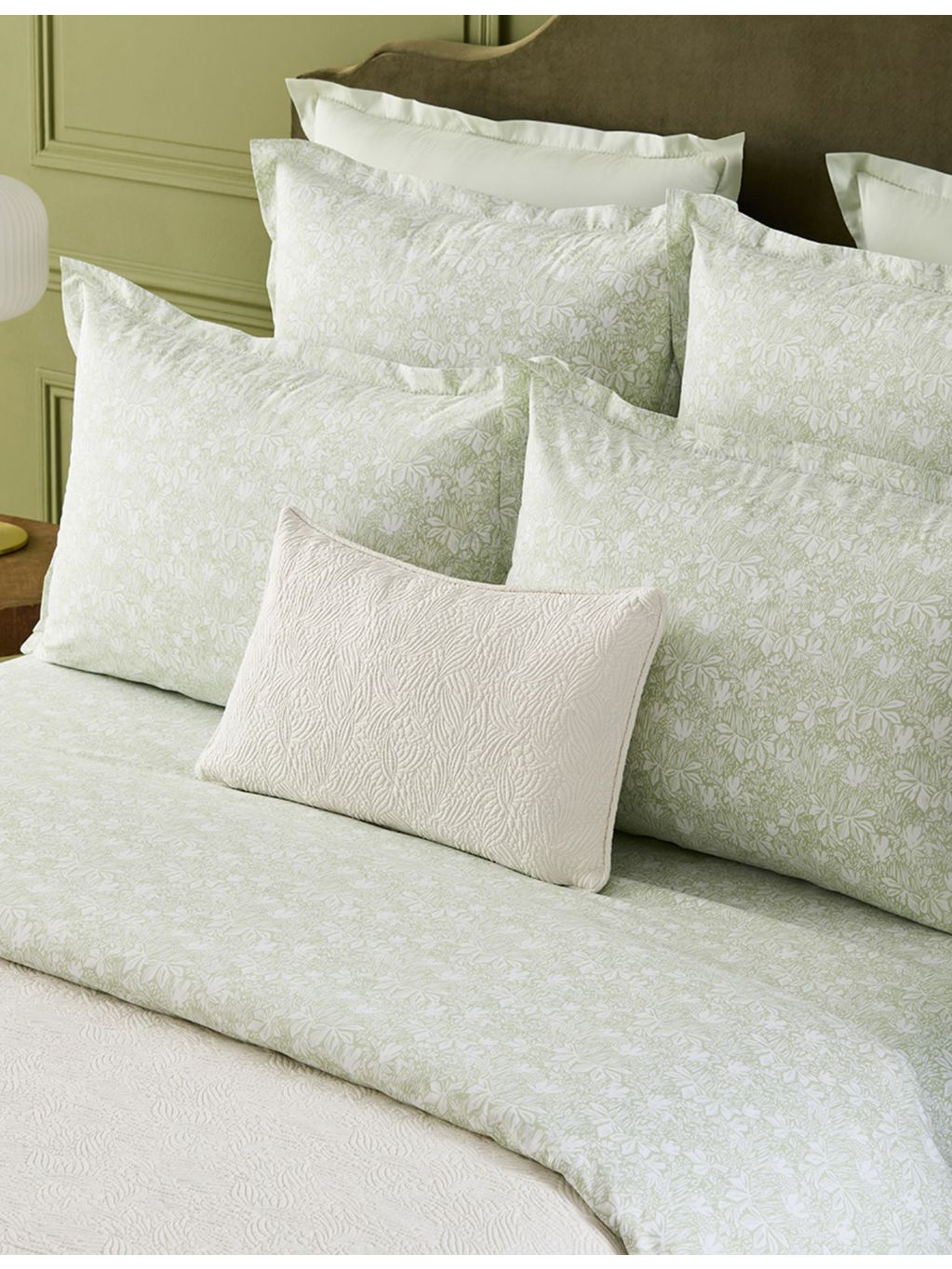 Yves Delorme Capri Amande duvet cover (British brand)
