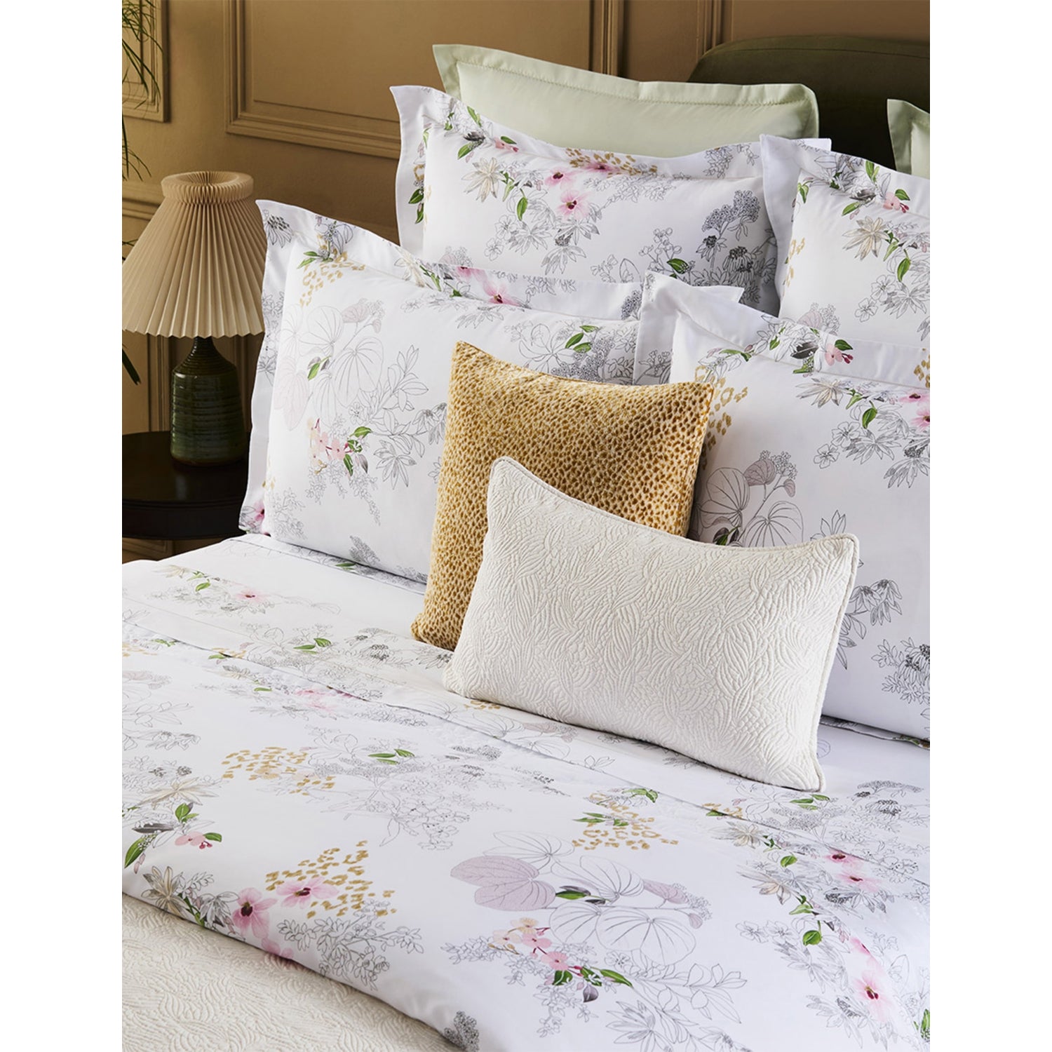 Yves Delorme Orchidee floral-print Oxford cotton-sateen pillowcase 65cm (British brand)
