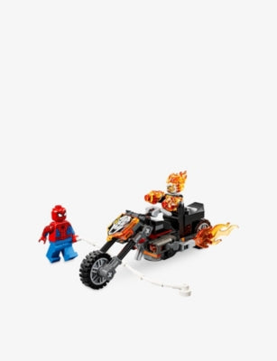 LEGO Marvel 76335 Spider-Man vs Ghost Rider playset, UK version