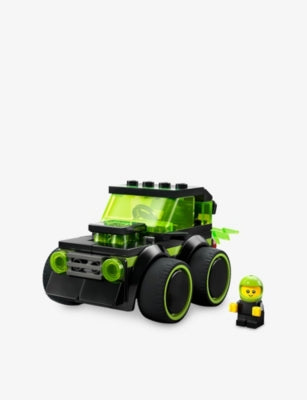 LEGO City Rides gaming car playset 64 pieces (British brand)