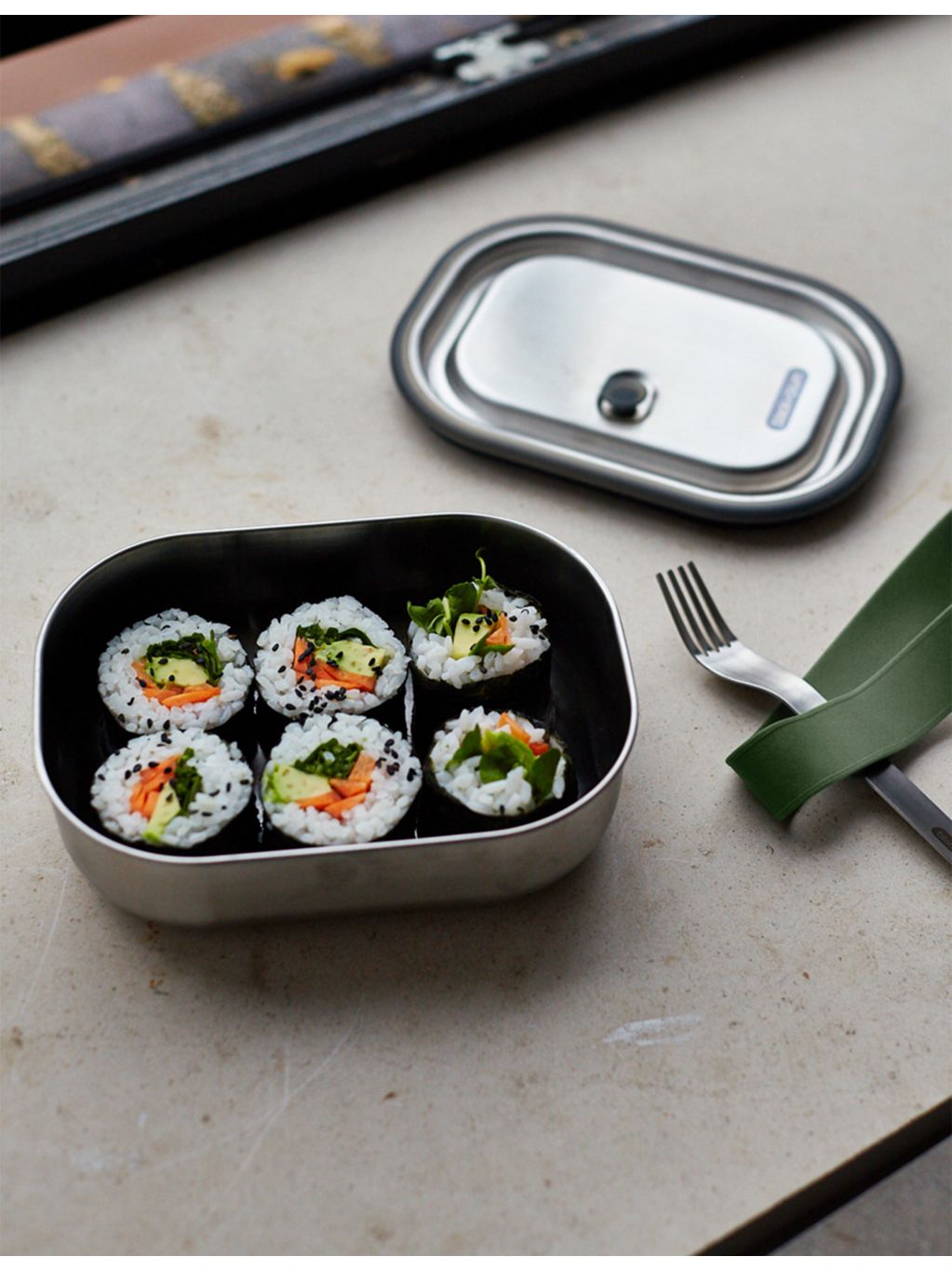 Black+Blum stainless steel lunch box 20cm with fork - British product