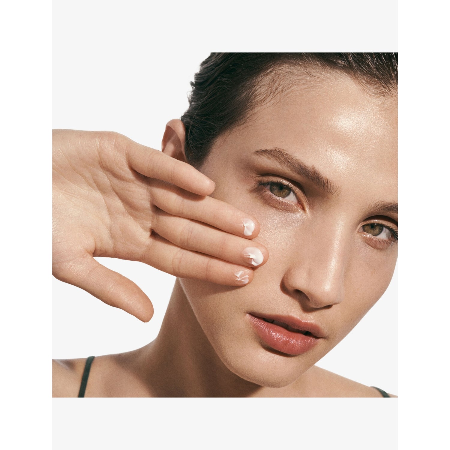 La Mer Soft Glow Essentials Set skincare trio, UK version