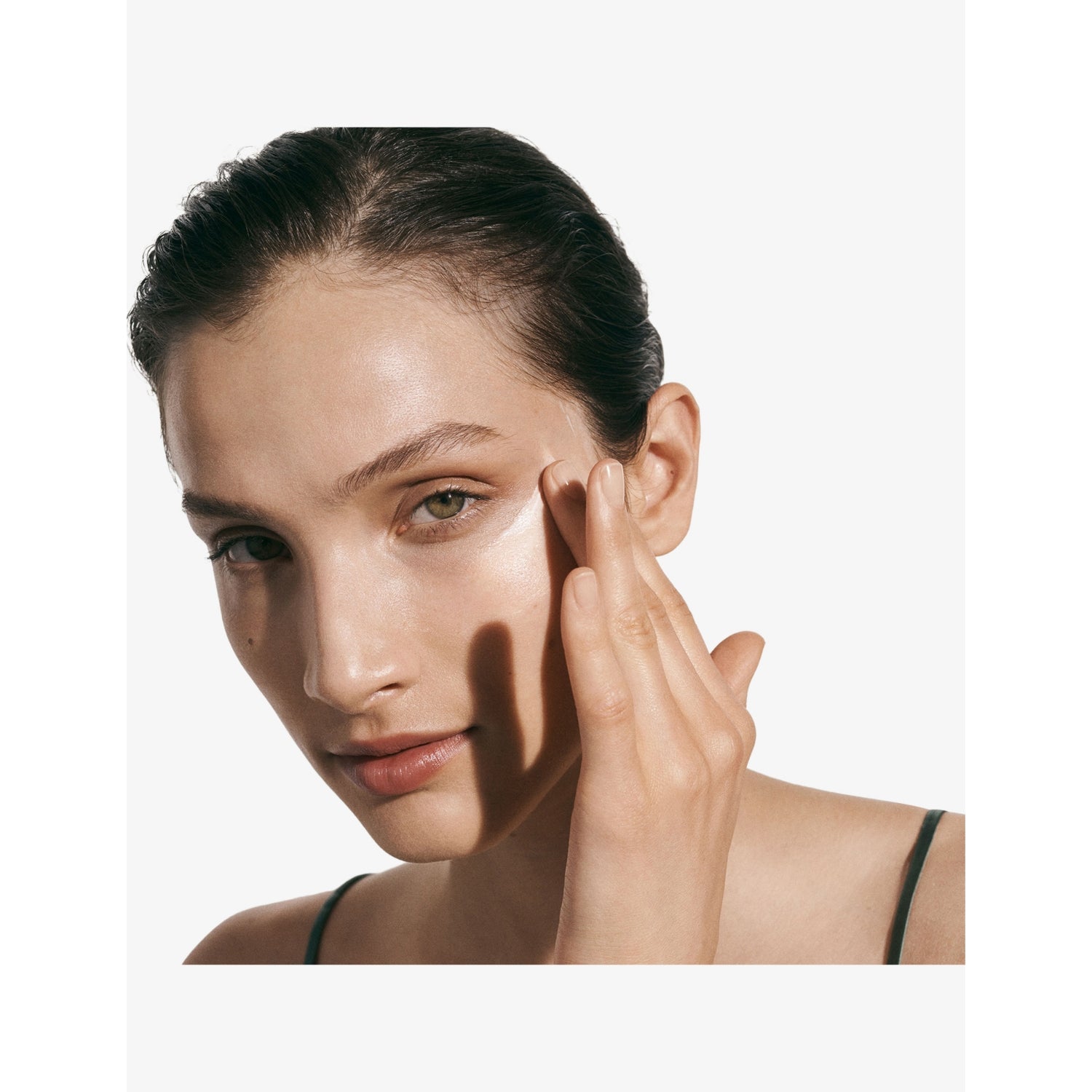 La Mer Soft Glow Essentials Set skincare trio, UK version