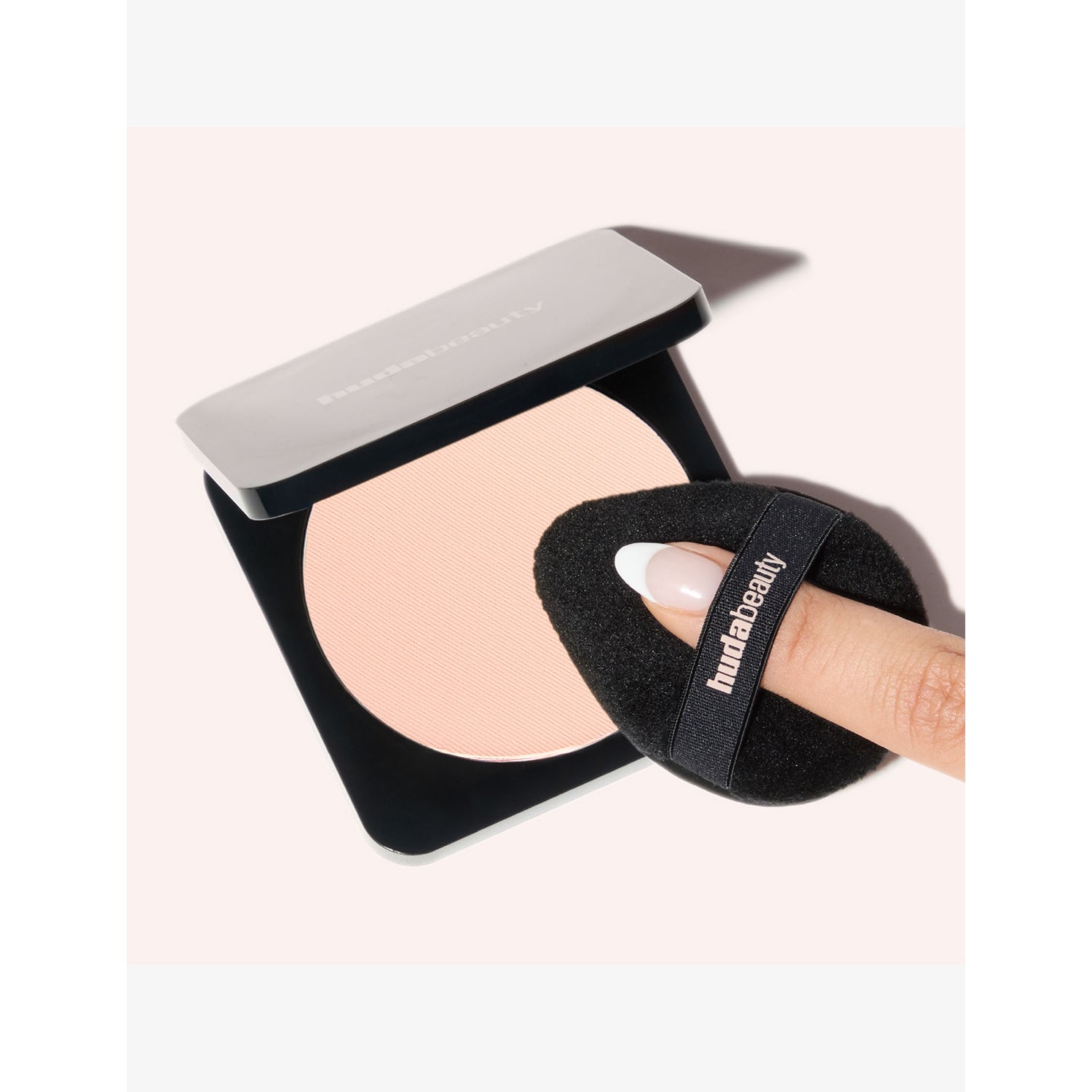 Huda Beauty Easy Bake Marshmallow puff and sponge duo (British brand)