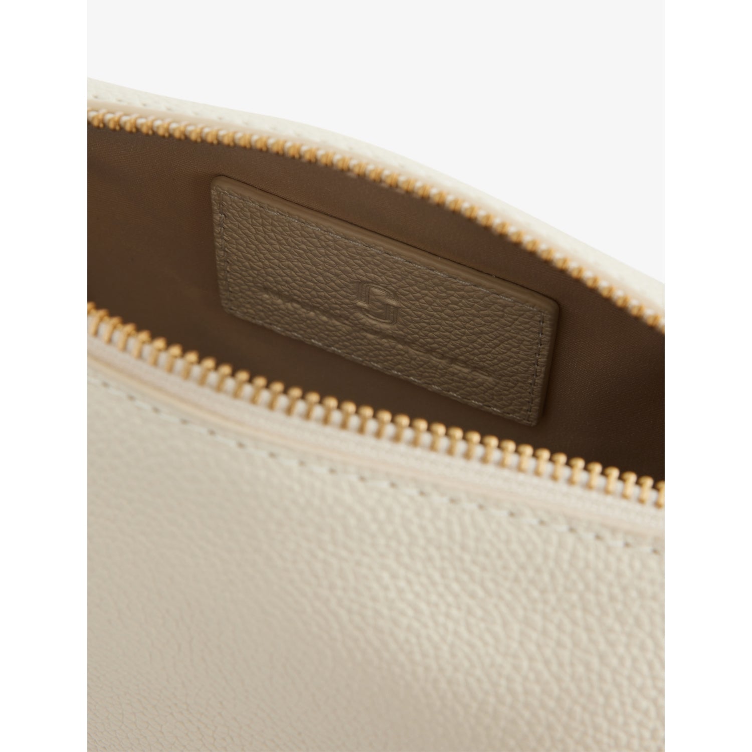 Marc Jacobs leather shoulder bag with structured shape, British brand