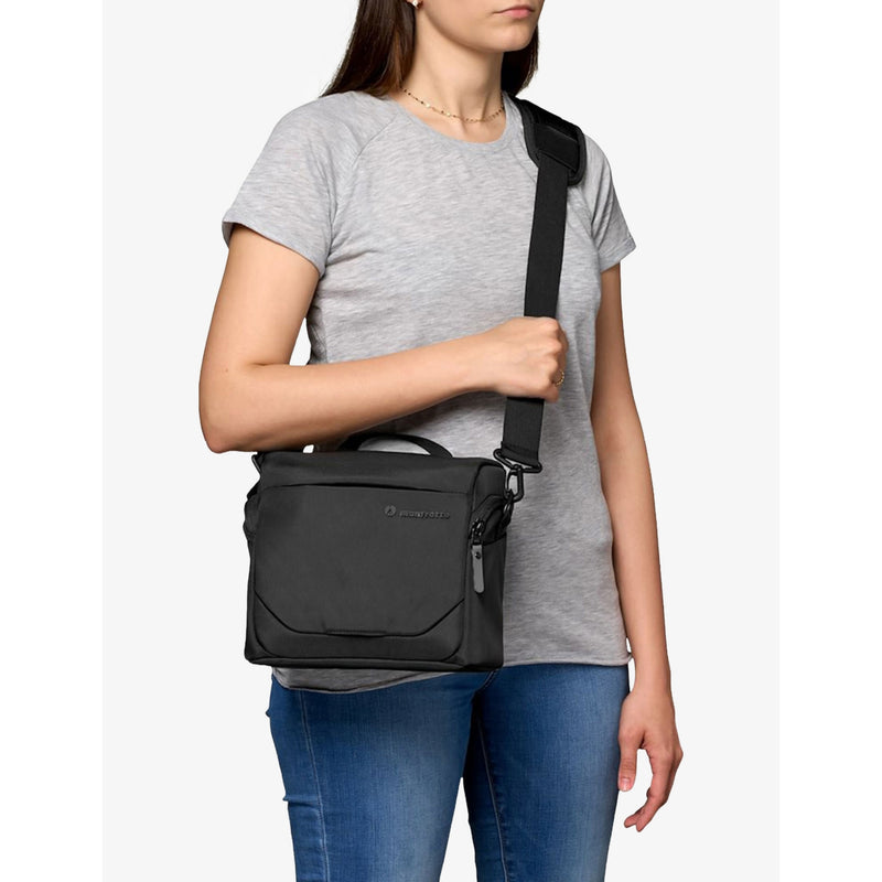 Camera shoulder bag L III for DSLR, imported from the UK