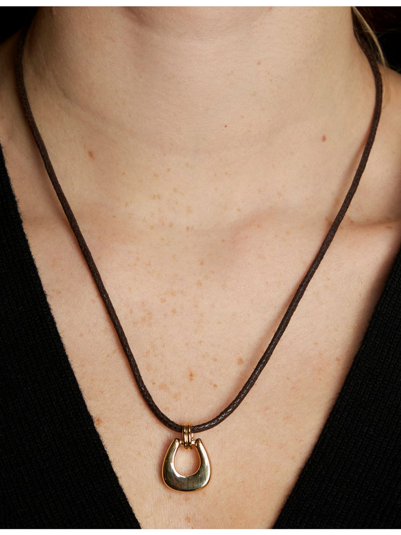 Astrid & Miyu gold-plated horseshoe pendant necklace - British product