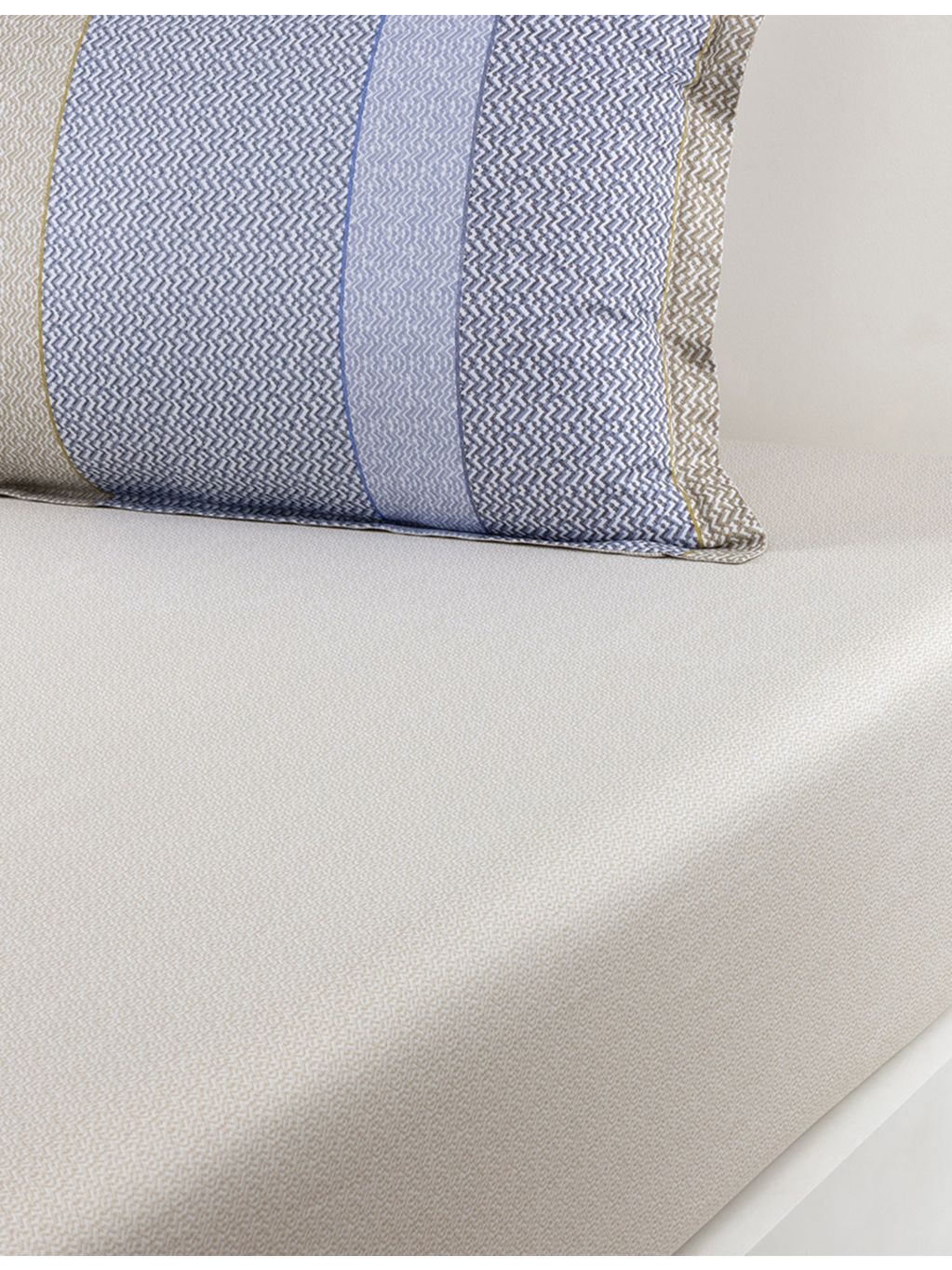 Alvorada double cotton fitted sheet 140x200cm - British product