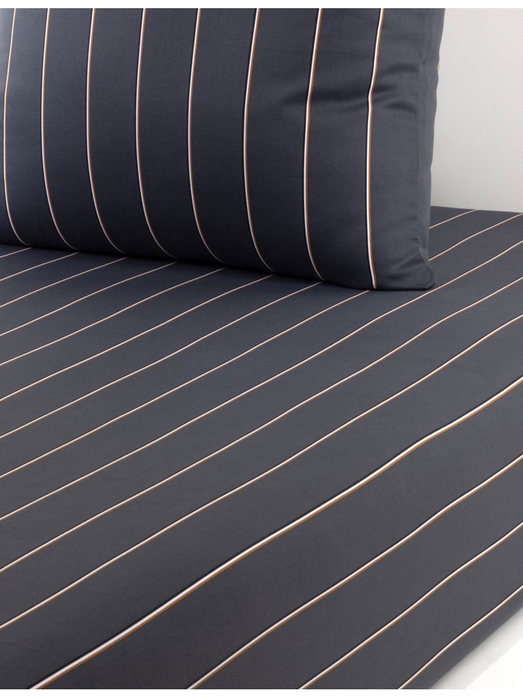 BRay striped cotton single fitted sheet, UK version