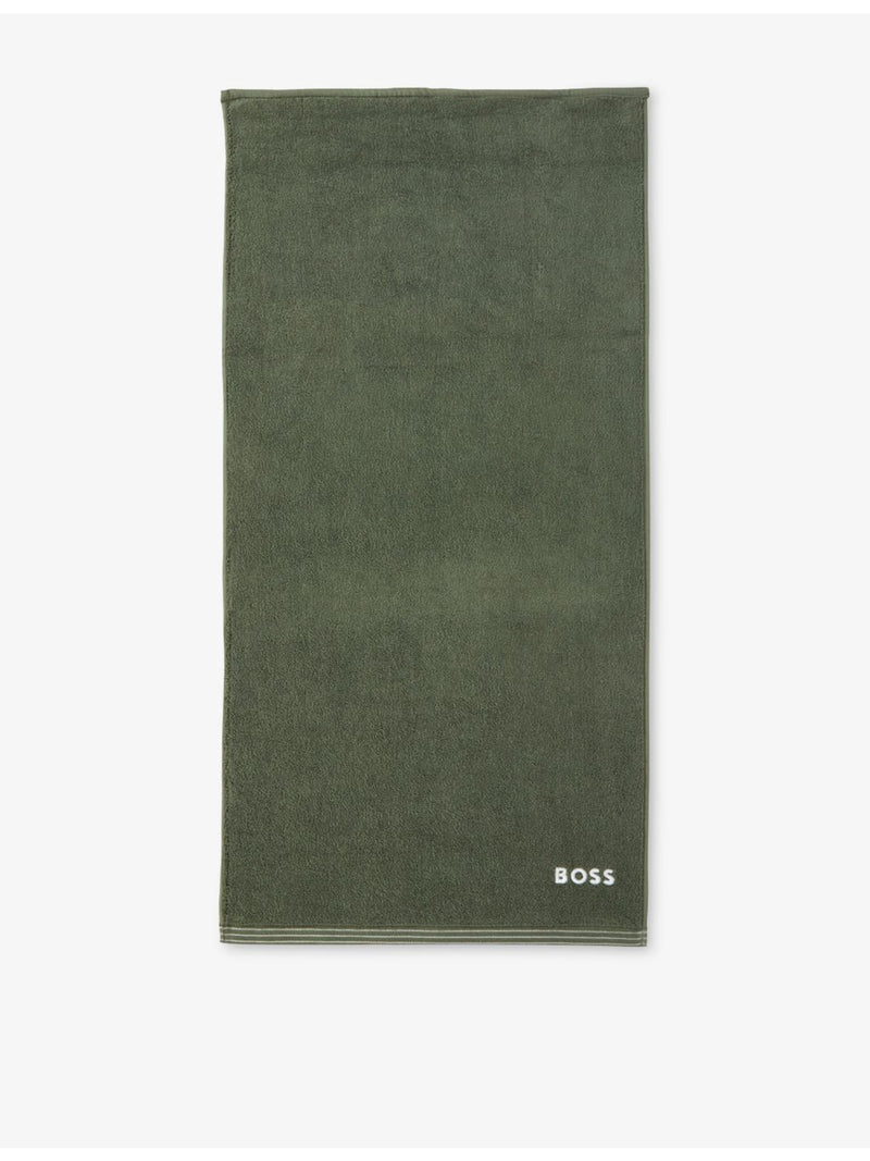 BOSS Edge cotton towel with 600 gsm, imported from the UK