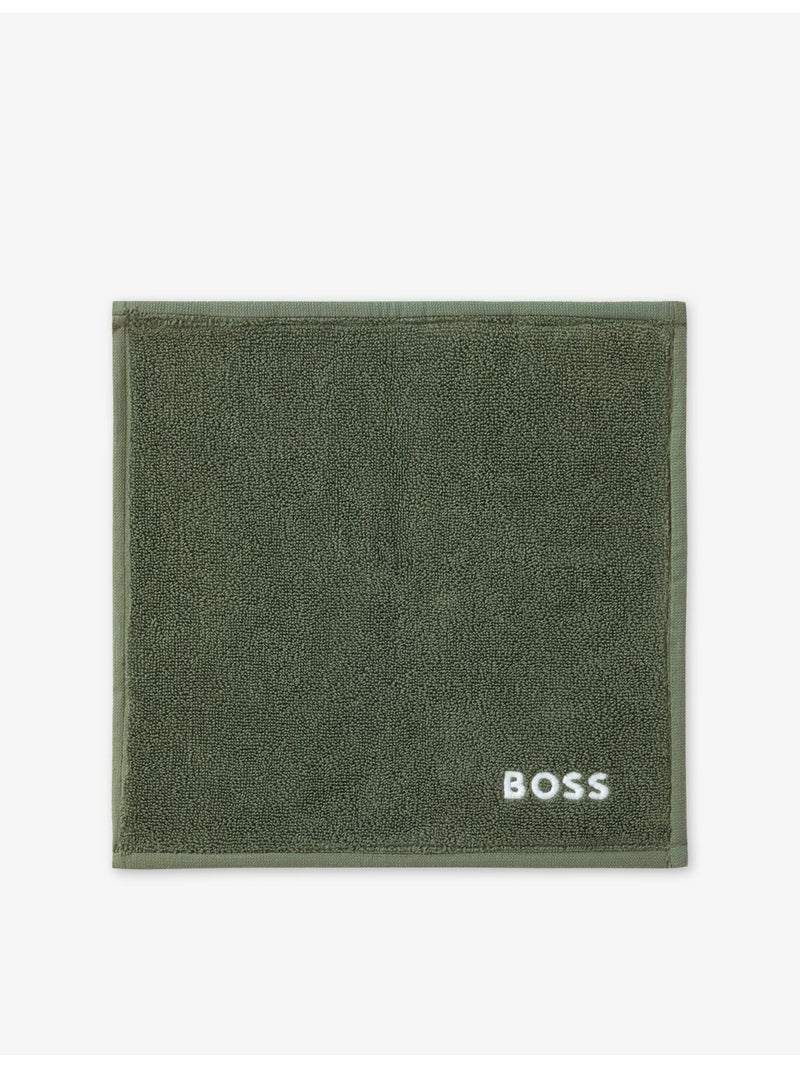 BOSS Edge cotton towel with 600 gsm, imported from the UK
