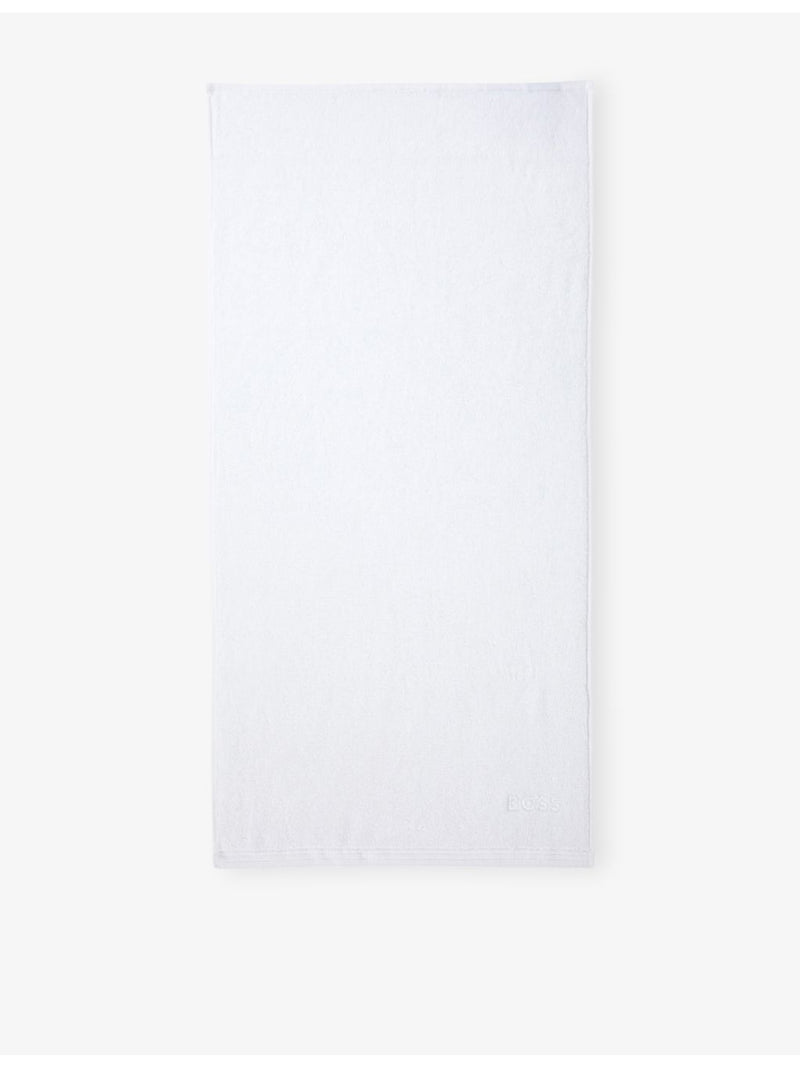 BOSS Edge cotton bath towel in 100% cotton, imported from the UK