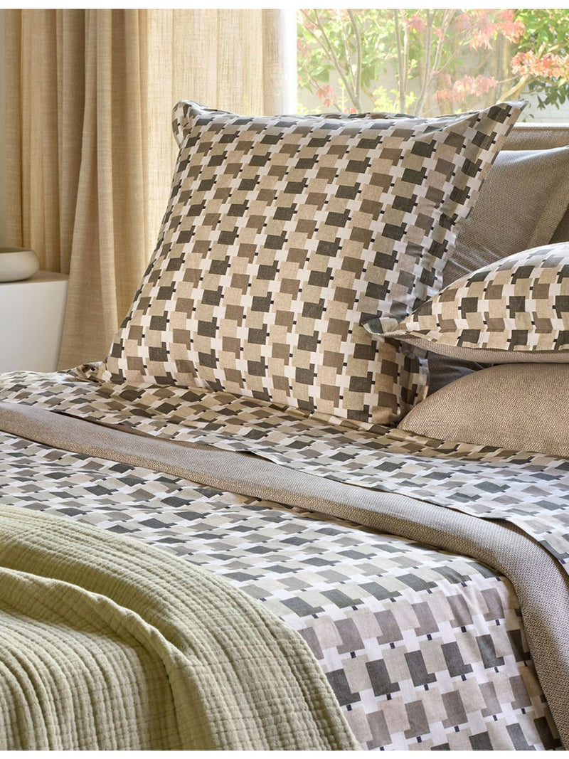 BOSS Lucio square cotton-sateen pillowcase 65cm, UK version