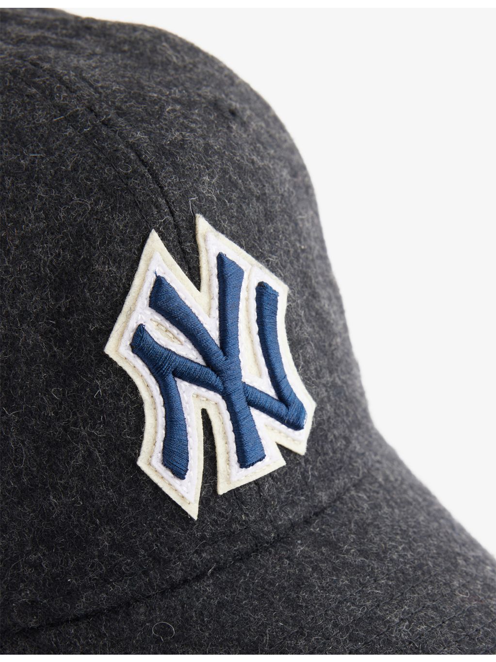 New Era 9TWENTY New York Yankees felt cap, imported from the UK