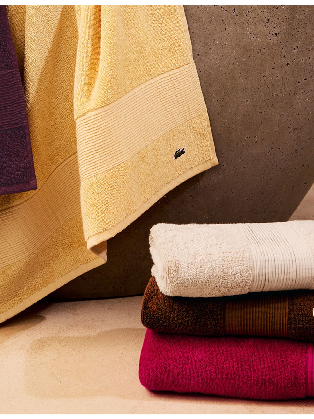 Lacoste cotton towel 600gsm (British brand)