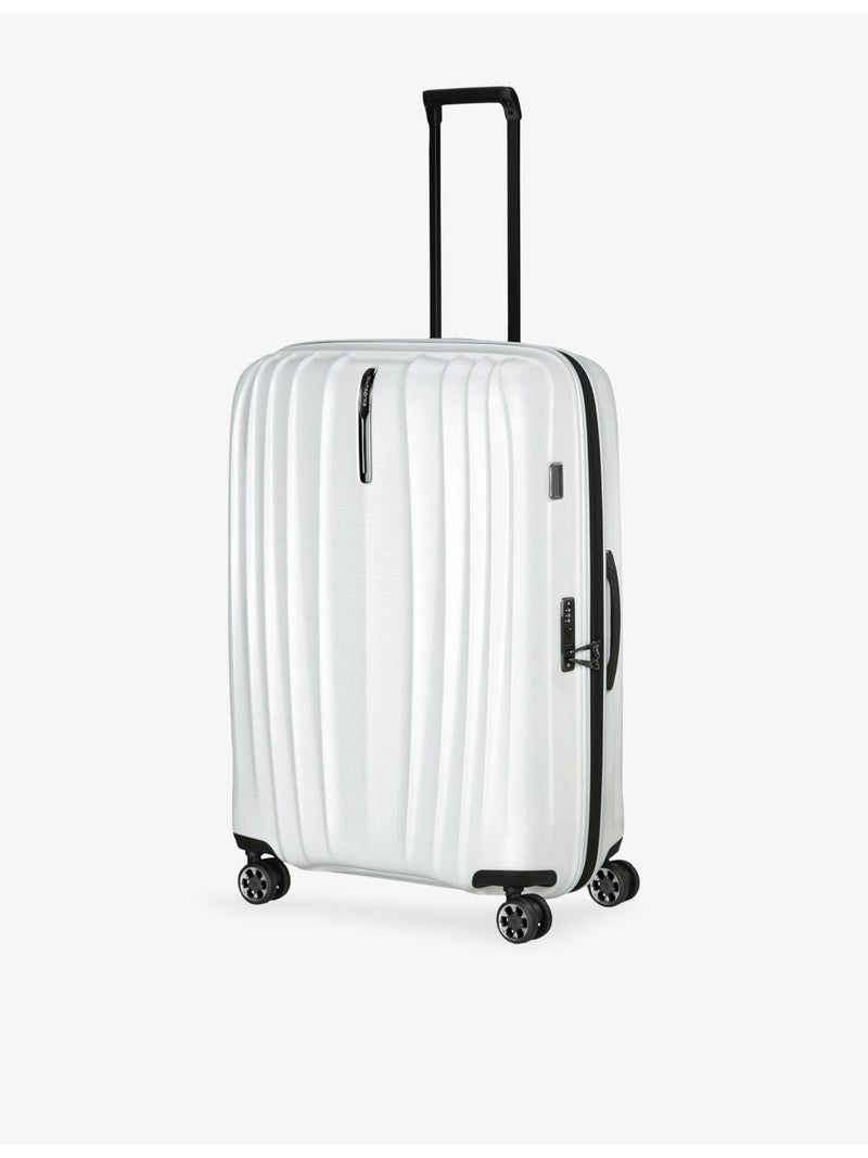Samsonite Nexis hard-shell spinner suitcase 82cm, UK version