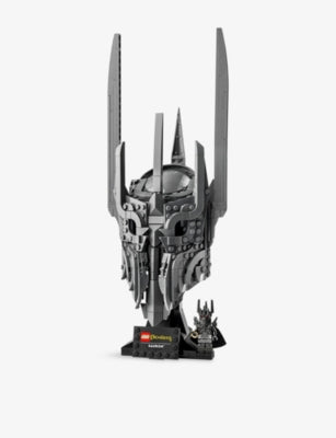 LEGO Icons Sauron's Helmet model 538 pieces, imported from the UK