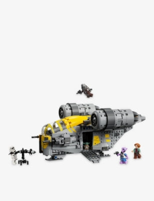 LEGO Star Wars Razor Crest building set 930 pieces - British product