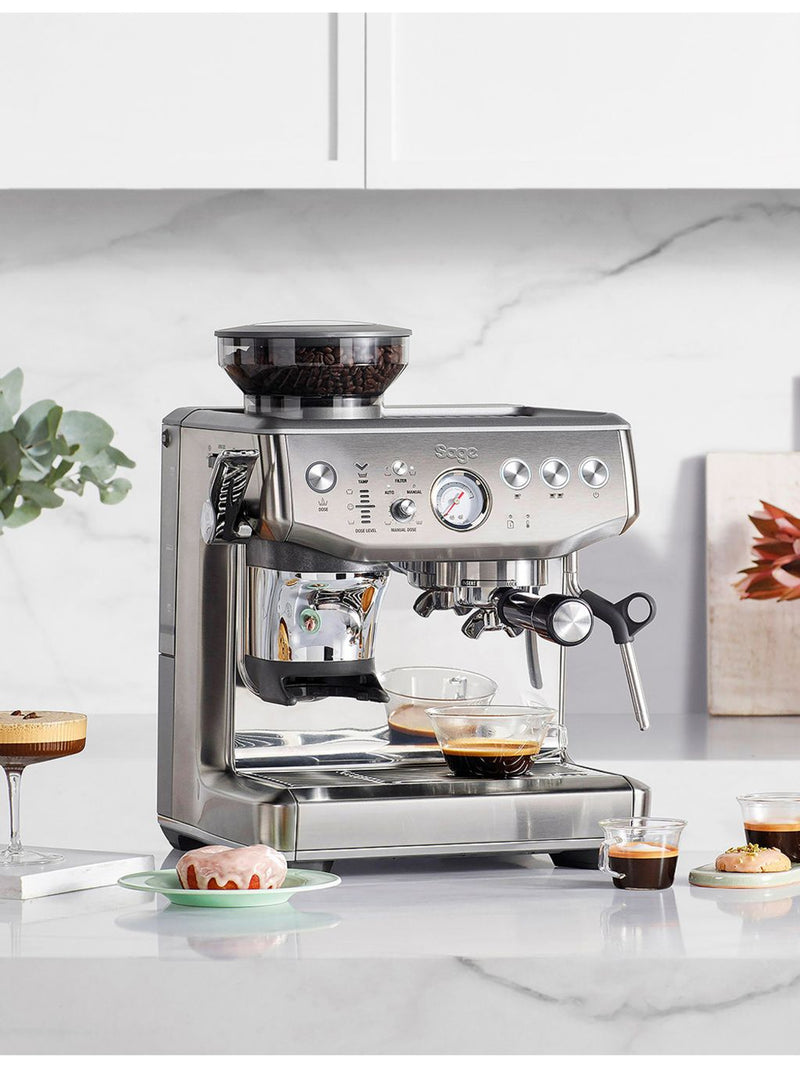Sage Barista Express Impress espresso machine with grinder - British product