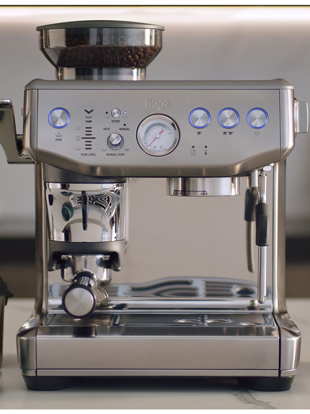 Sage Barista Express Impress espresso machine with grinder - British product