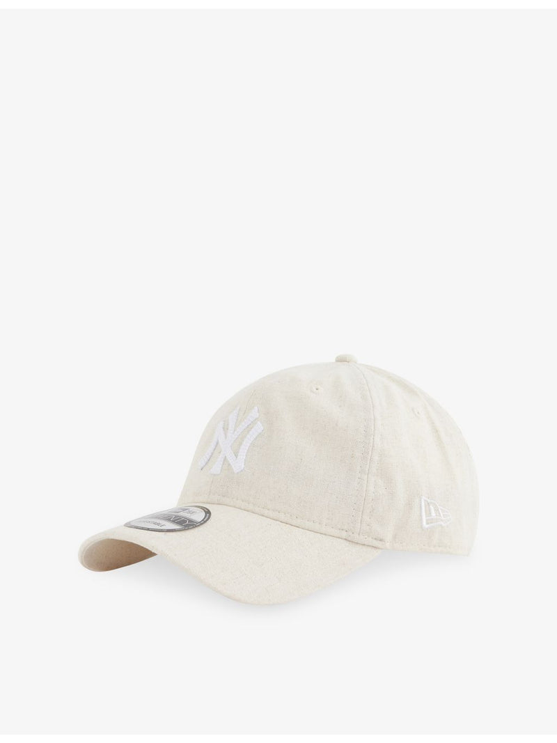 New Era 9TWENTY New York Yankees woven cap, imported from the UK