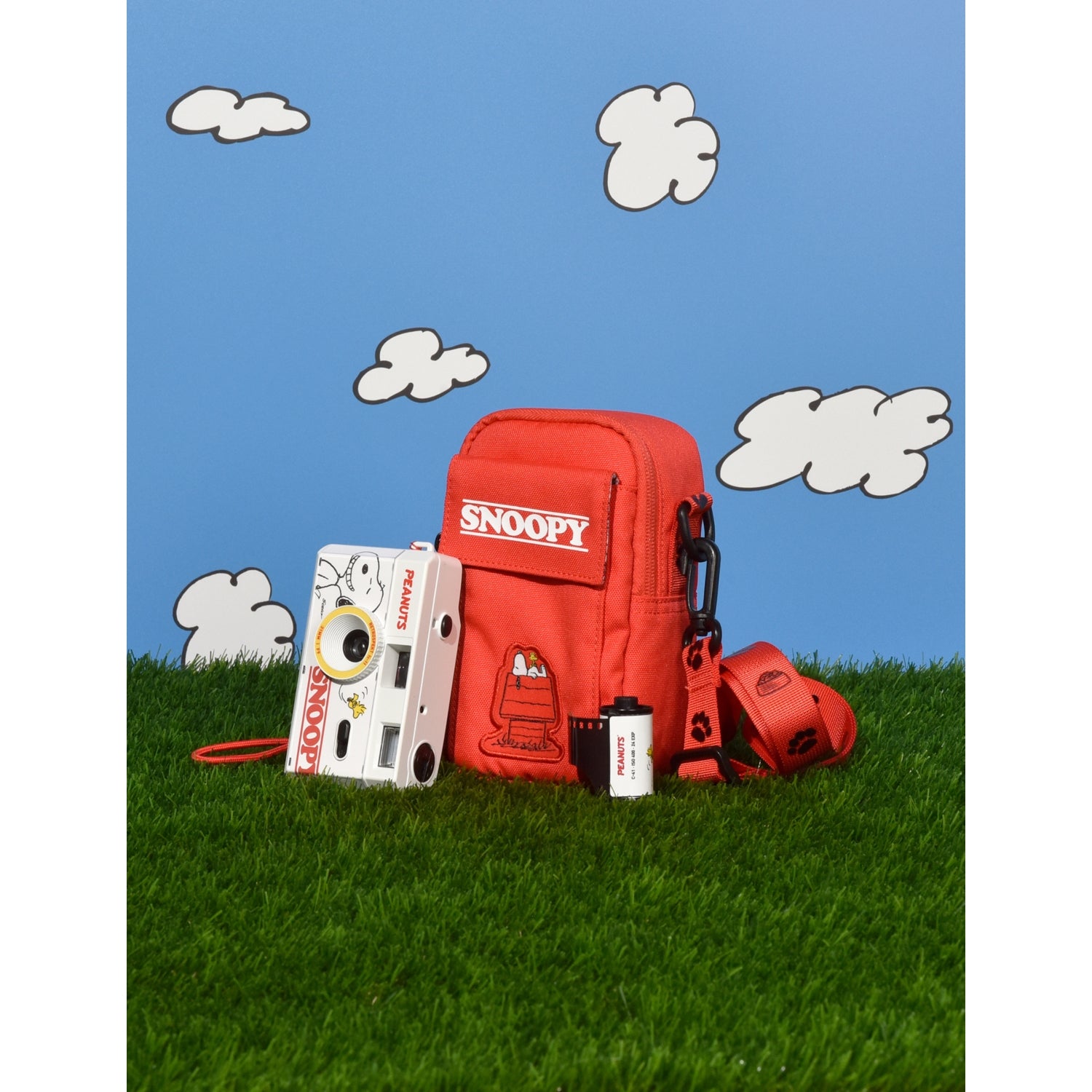 Retrospekt Snoopy woven camera bag for 35mm cameras, UK version