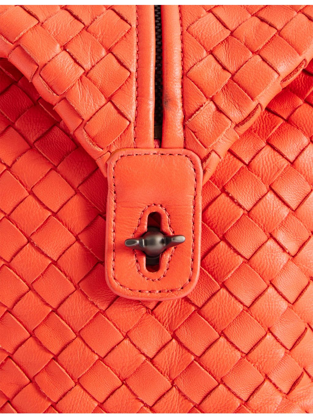 Bottega Veneta Intrecciato compact leather handbag, UK version