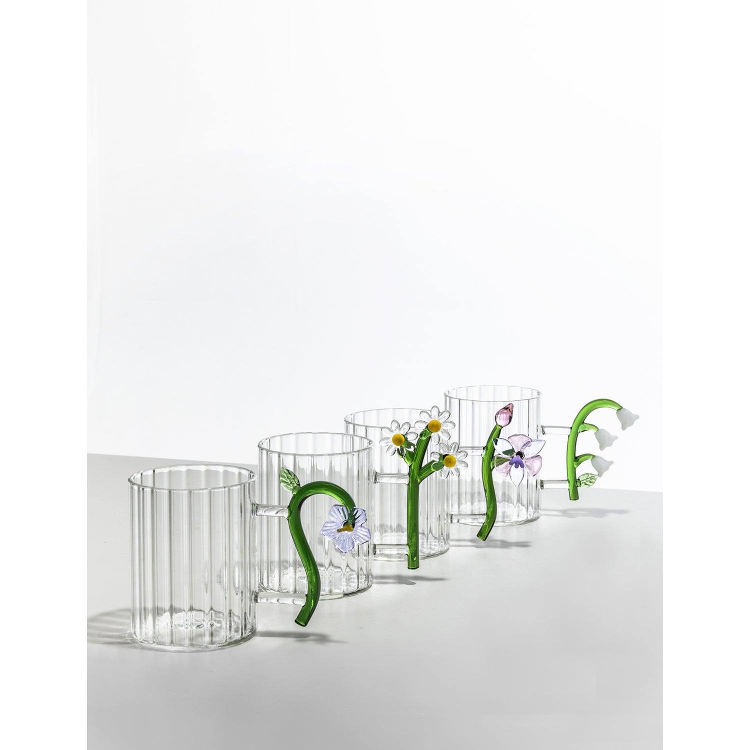 Ichendorf Daisy Optic glass mug 11cm, imported from the UK