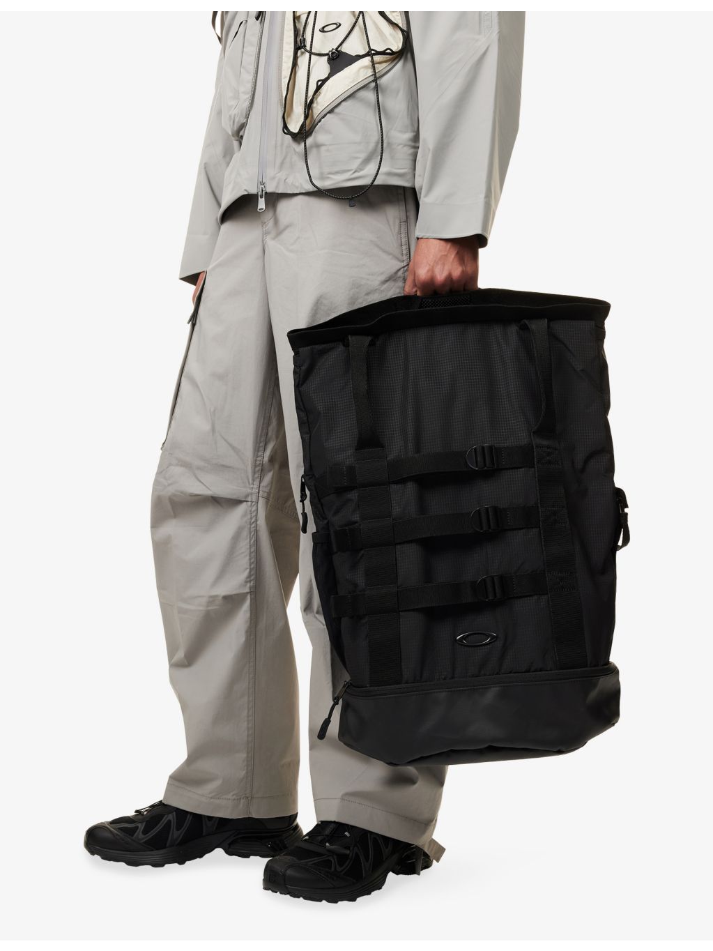 Oakley Reserve Utility Woven Backpack 60L (British brand)